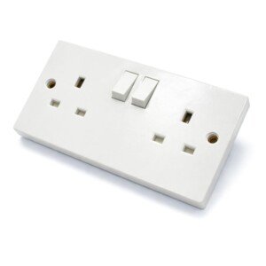 Status 13A Double Gang Switched Wall Socket, UK Plug Socket Faceplate, White, S2G13AWSX4