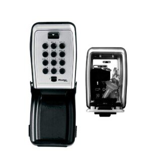 MASTER LOCK Push-Button Key Safe Wall Mounted, Medium 79 x 117 x 52 mm, Outdoor, Mounting Kit, for Home Office Industries Vehicles
