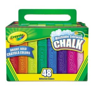 CRAYOLA Washable Sidewalk Chalk - Assorted Colours (Box of 48) | Bright and Bold Ideal for Walls & Pavement Simply Wash Away With Water For Ages 4+