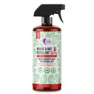 200ml Natural Rat & Mouse Repellent Spray - Eco-Friendly Peppermint & Cedarwood, Long-Lasting Home Protection, Safe for Family & Pets