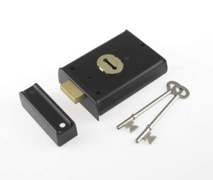 Yale Locks P402 Rimlock Black Finish 62 x 76 mm