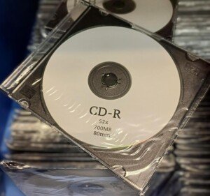 80 Min 52x 700 MB CD-R with Slim Jewel Case