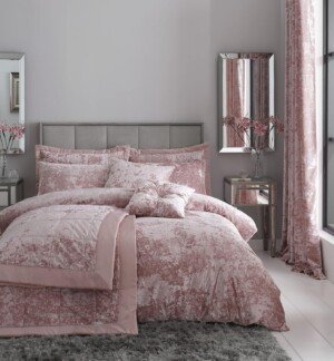 Catherine Lansfield Crushed Velvet King Duvet Set Blush